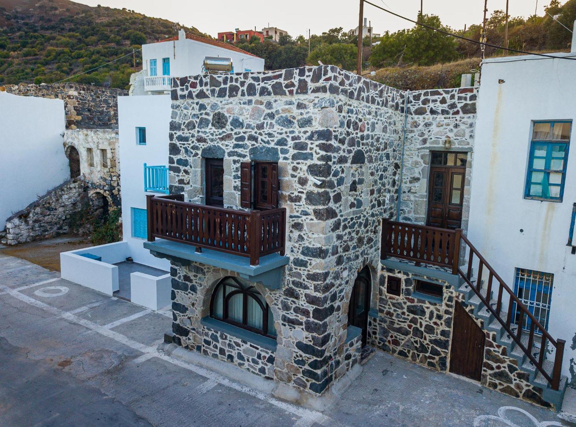 Plousiadi΄S Stone House Apartment Paloi Exterior photo